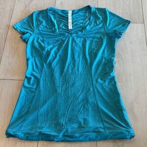 Lululemon women’s top size 8
